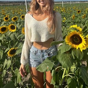 ✨Free People knit white Boho Indie Sweater ✨